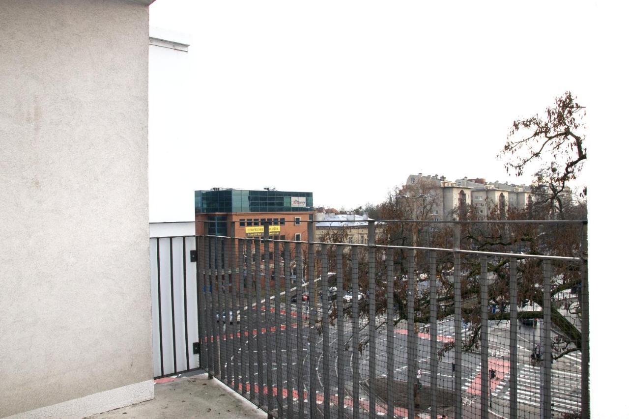 Stilo Dom - Ul Powstancow Slaskich Wrocław Exteriör bild